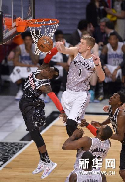 场比赛的 场比赛的